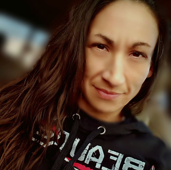 Meet your Posher, Lucinda - Picture 5 of 16